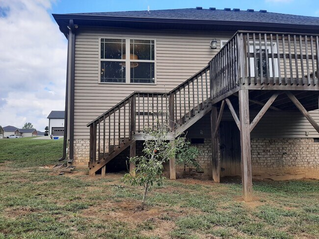 Building Photo - 1165 Bonnie Ln