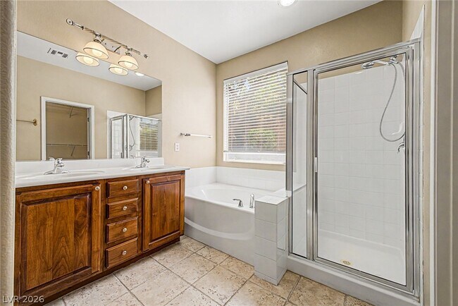 Building Photo - 758 Rise Canyon Dr