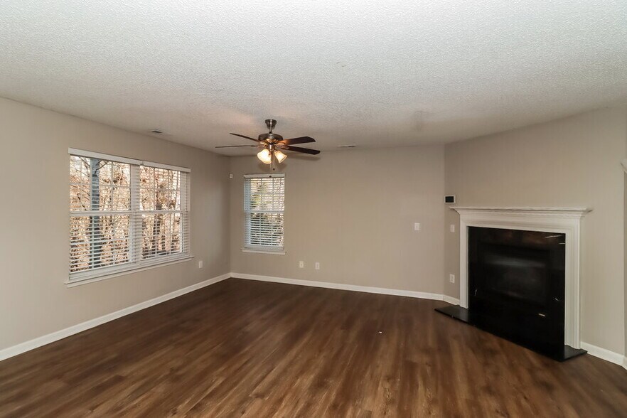 Building Photo - 1912 Waters Trail Dr