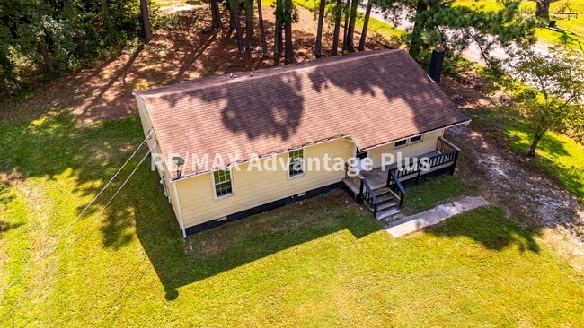 Building Photo - 4 Bedroom Home in Blackstone!