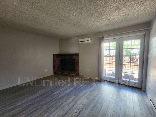 Building Photo - 301 Zeta St