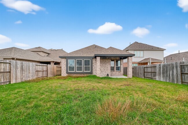 Building Photo - 12322 Upper Mar Dr