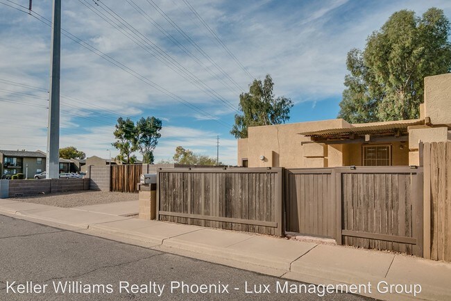 Building Photo - 2 br, 2 bath House - 460 North 64th Place