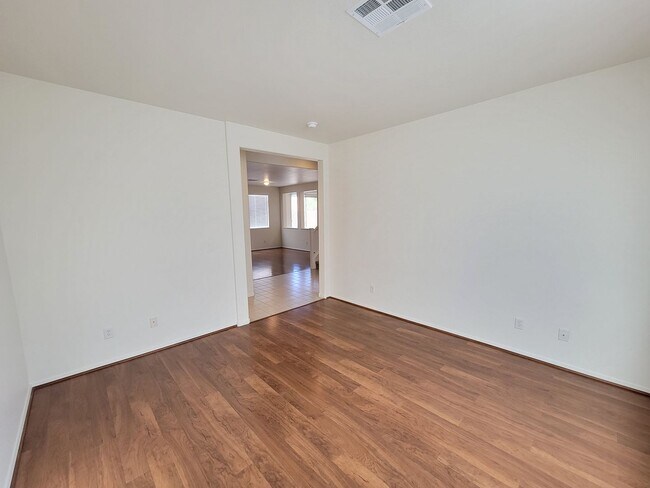 Building Photo - Stunning 3 Bedroom Rental - In Nevada Trails