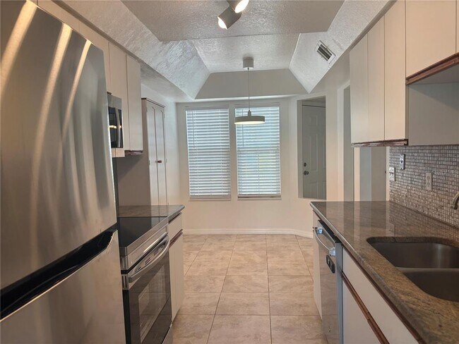 Building Photo - 4813 Coachmans Dr