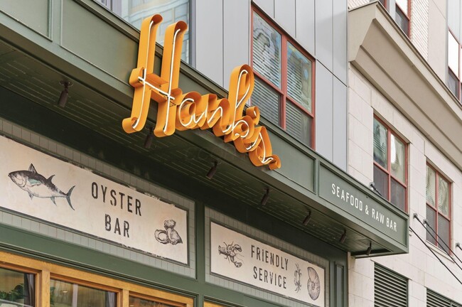 Building Photo - 145 N High St