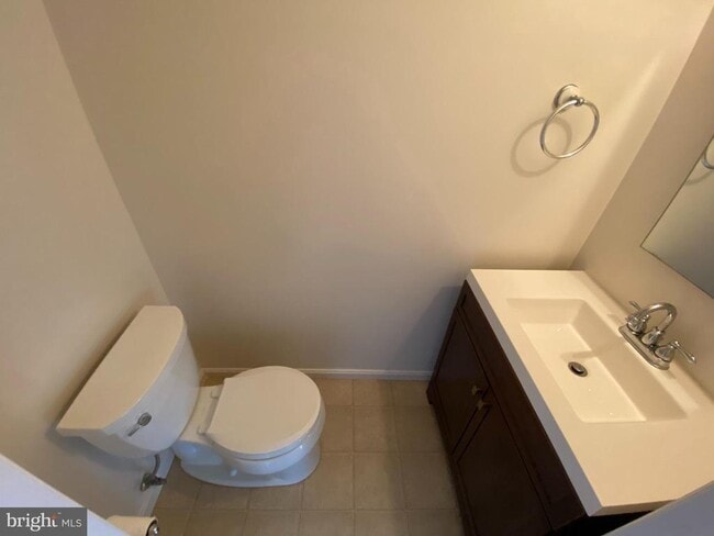 Building Photo - 117 Sandalwood Ct