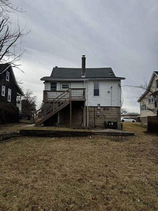 Building Photo - Single Family Home in Lauraville with 4 Bedrooms, a Finished Basement, and a Washer/Dryer
