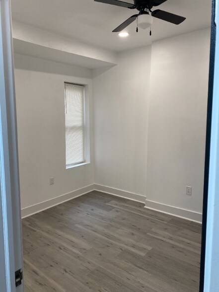 Building Photo - 710 N Fulton Ave
