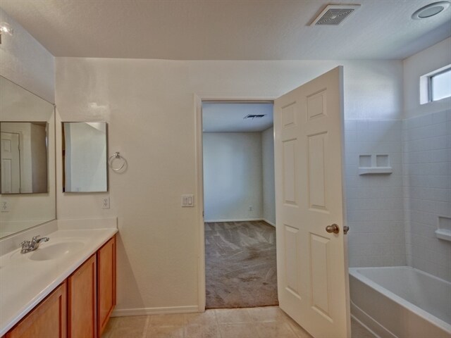 Building Photo - 5128 W Shumway Farm Rd