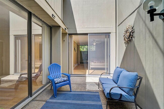 Building Photo - 304 Pine Run Dr