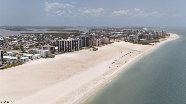 Building Photo - 6500 Estero Blvd