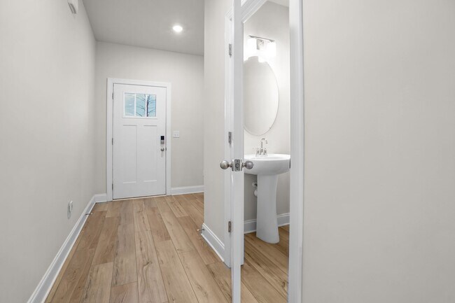 Building Photo - 326 Seaton Wy