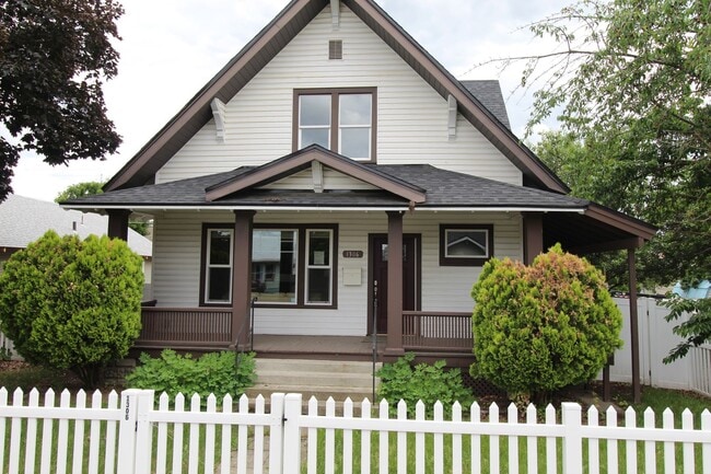 Building Photo - 1306 E Montgomery Ave