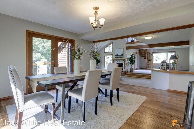 Building Photo - 3 br, 2.5 bath House - 4201 Westwood Drive