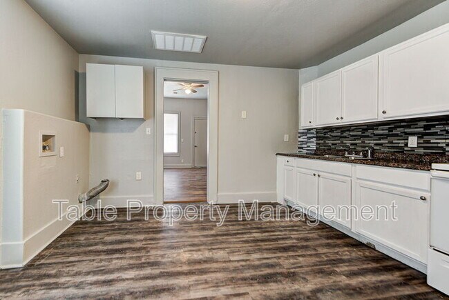 Building Photo - 1315 Northwest 7th Street