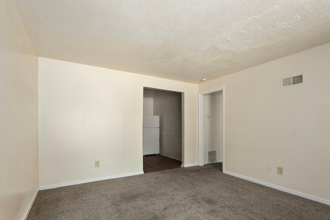 Building Photo - 441 W 87 Pl