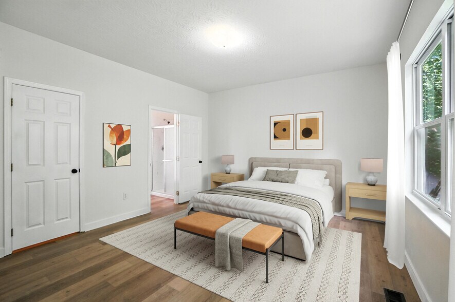 Building Photo - 2380 Oaktree Pl