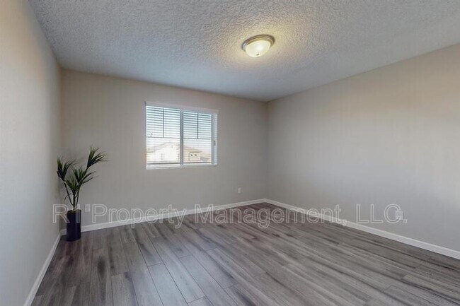 Building Photo - 8812 Jet Stream Rd NW