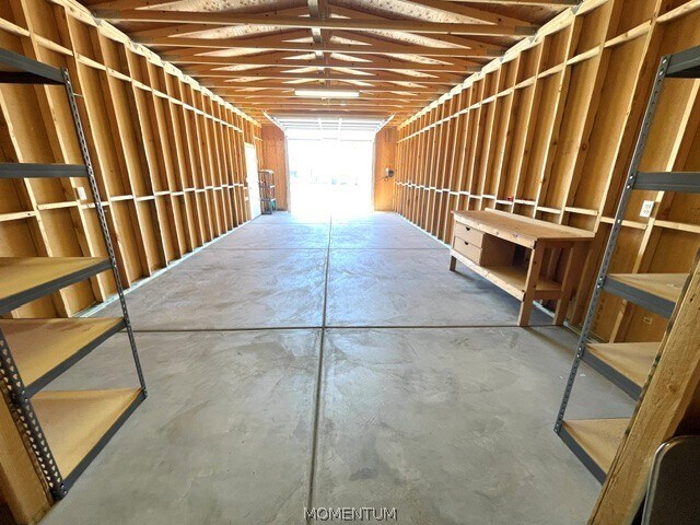 Building Photo - 803 Roadrunner Dr