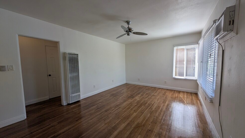 Building Photo - 6206 Cahuenga Blvd
