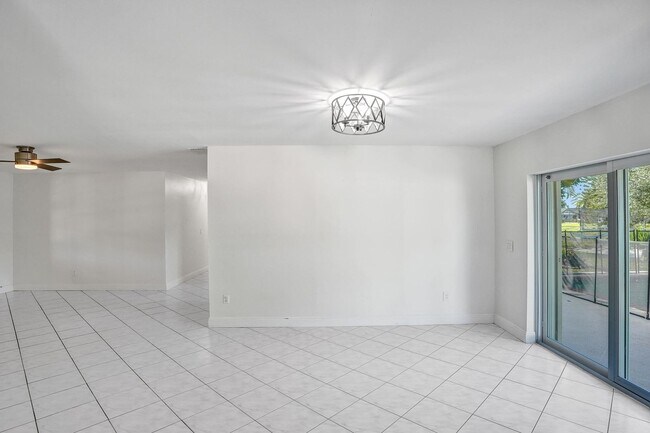 Building Photo - 22335 Boulder St