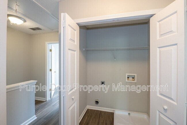 Building Photo - 1214 Charleston Ct