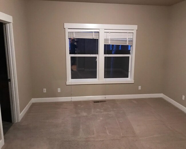 Building Photo - Home in NWX!!