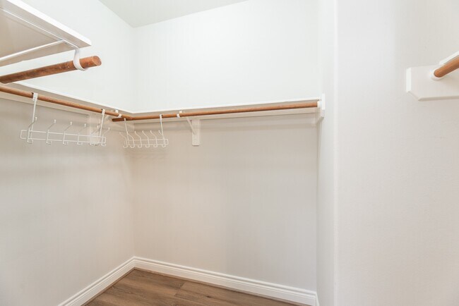 Building Photo - 2616 Starboard Point Dr