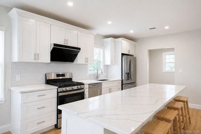 Building Photo - 3380 Weidner Ave