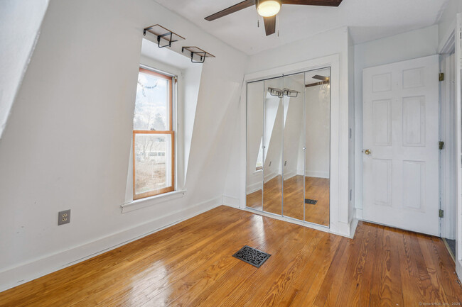 Building Photo - 34 Spring St