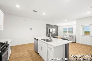 Building Photo - 304 LAS LOMAS