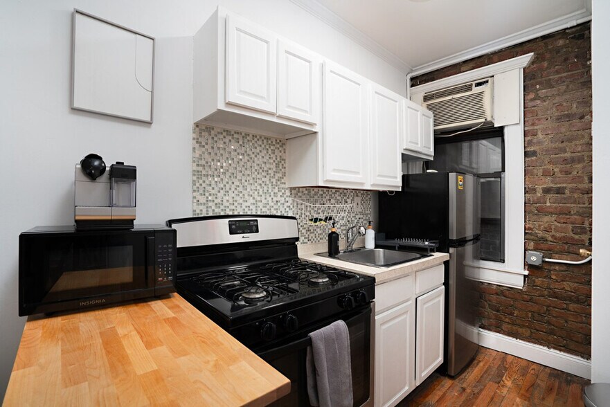 Building Photo - 45 1st Ave