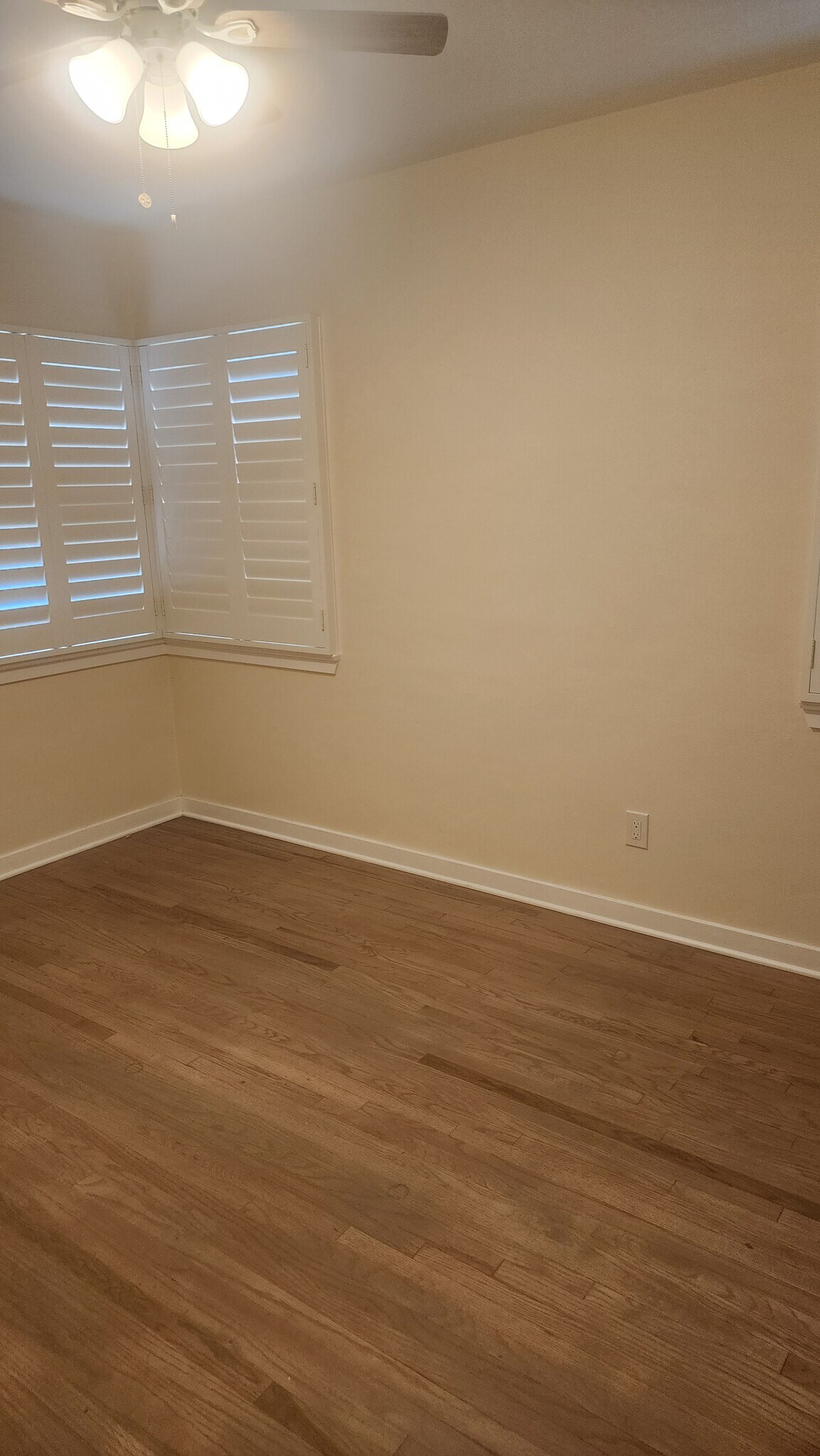 Building Photo - 6069 Comey Ave