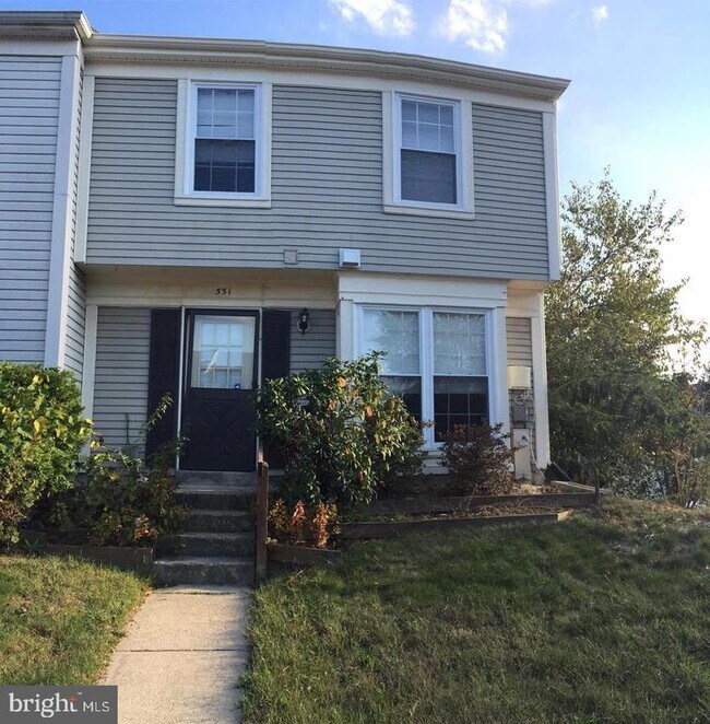 Building Photo - 551 Short Curve Rd