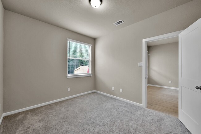 Building Photo - 543 Longleaf Pine Dr