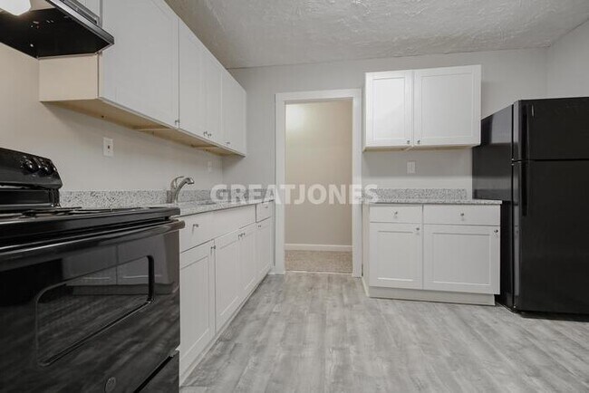 Building Photo - 416 Crescent Ave