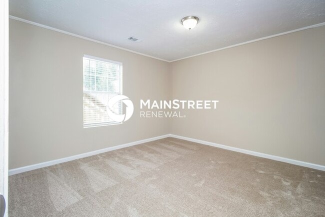 Building Photo - 3 Bedroom Pet-Friendly Home in Lithonia, GA with Main Street Renewal