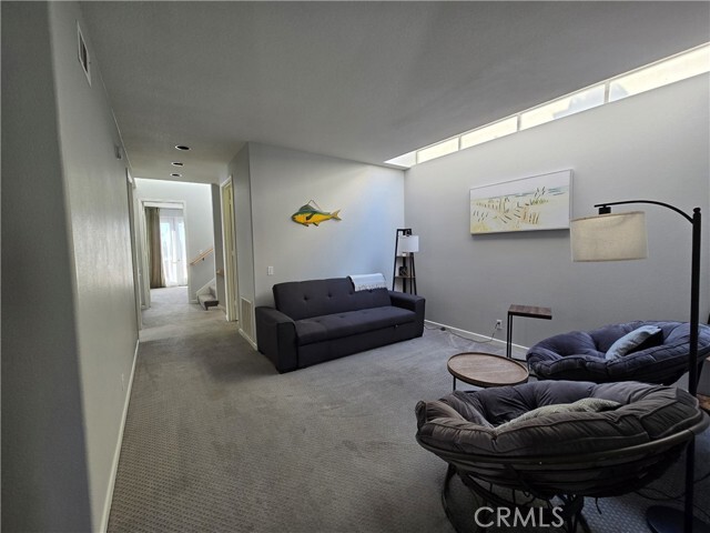 Building Photo - 624 Goldenwest St