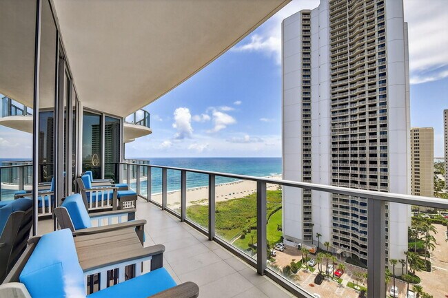 Building Photo - 3100 N Ocean Dr