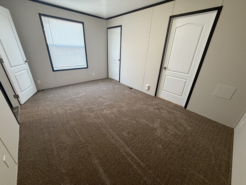 Building Photo - 38030 Pardo Dr
