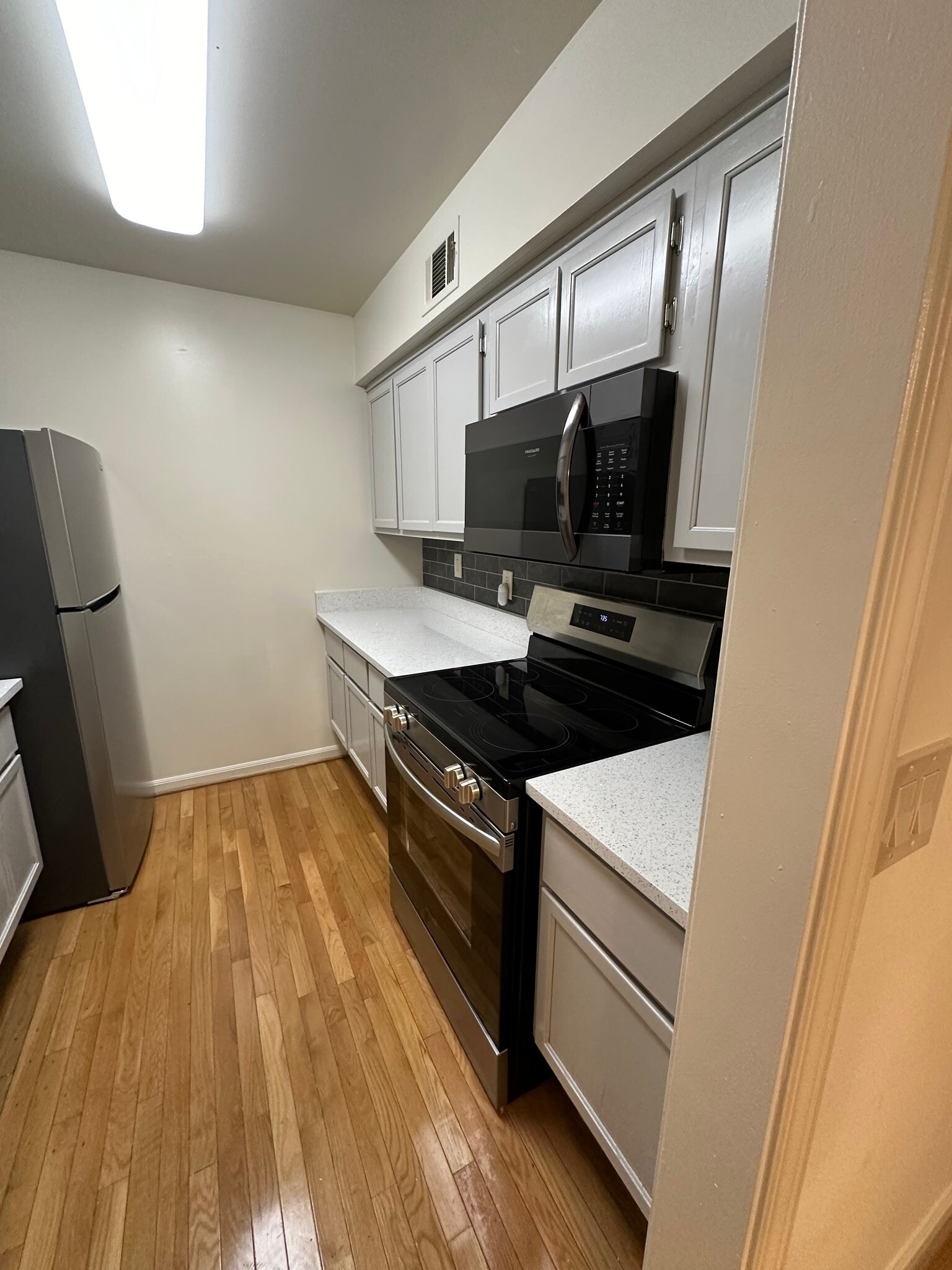 Building Photo - 2118 Acklen Ave