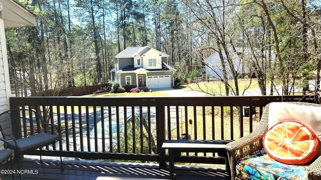 Building Photo - 1720 Longleaf Dr E