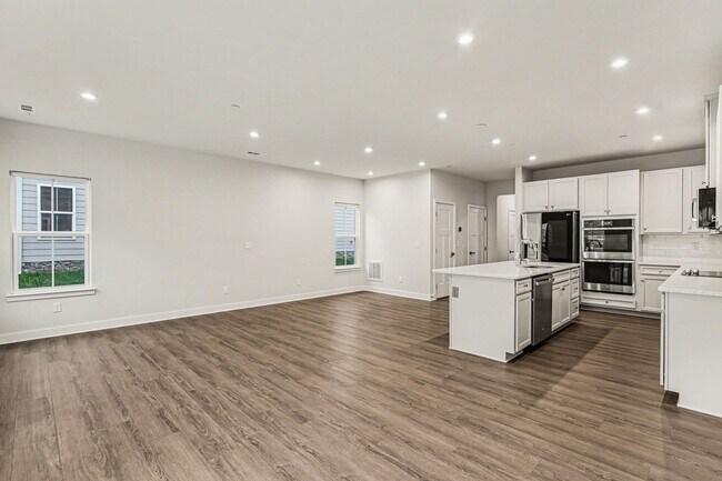 Building Photo - Townhome For Lease - Thompson's station