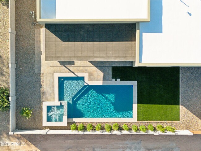 Building Photo - 3125 N 86th Pl