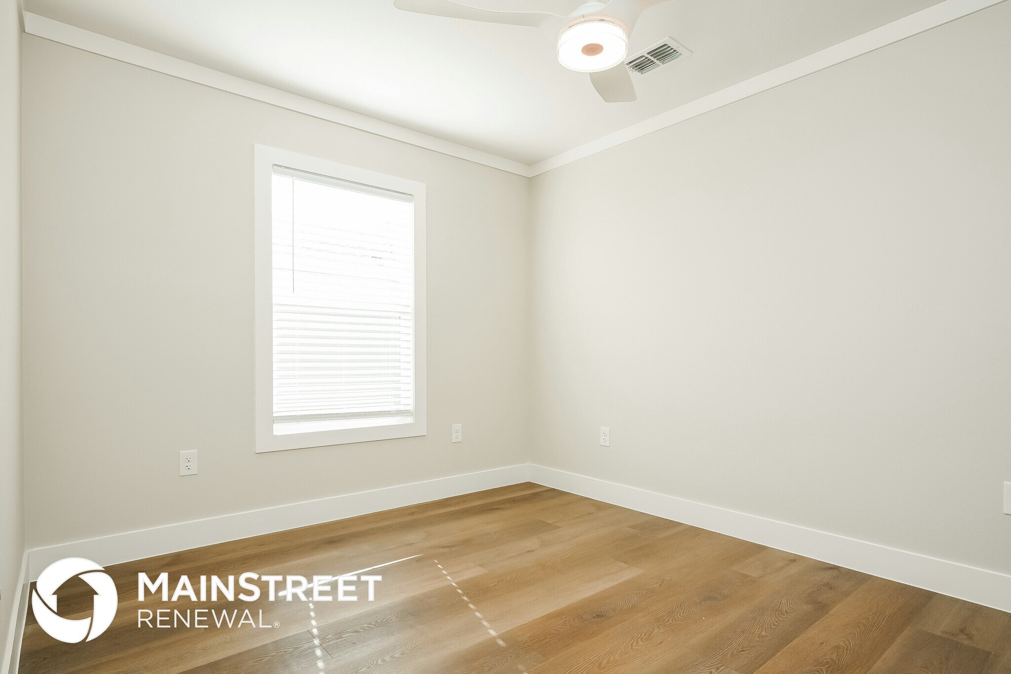 Building Photo - 2104 Belzise Terrace