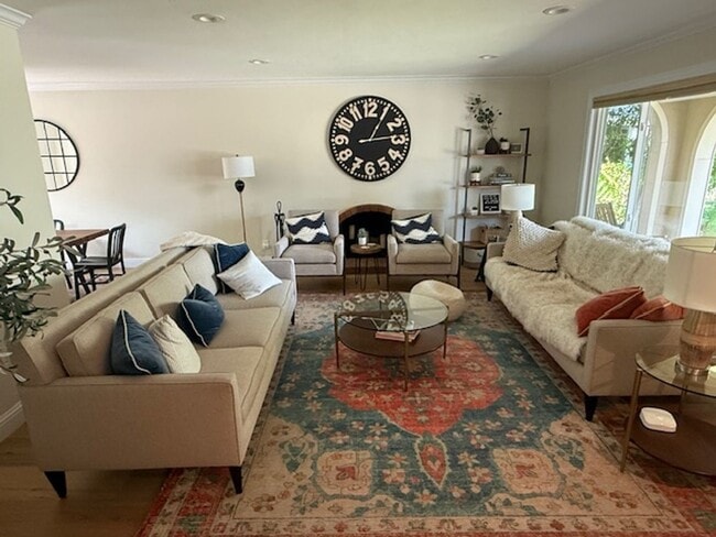 Building Photo - Stunning 5-Bed. 2.5 bath Home in the Heart of Pleasanton Meadows, Community Pool