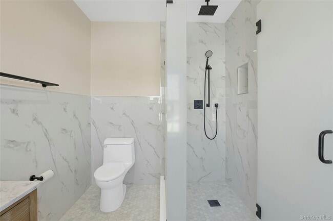 Building Photo - 19 Main St