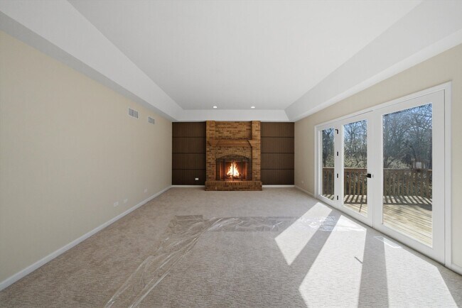 Building Photo - 1215 Triple Crown Ct