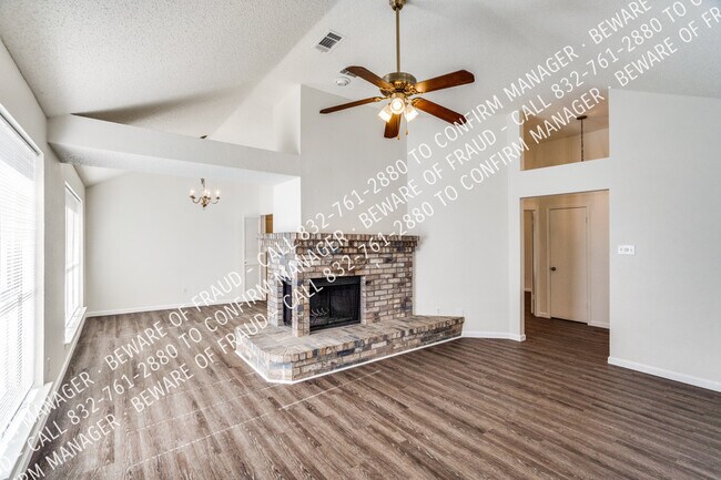 Building Photo - 1538 Evergreen Dr
